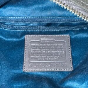 Beautiful‎ Y2K Coach Metallic Ashley Satchel